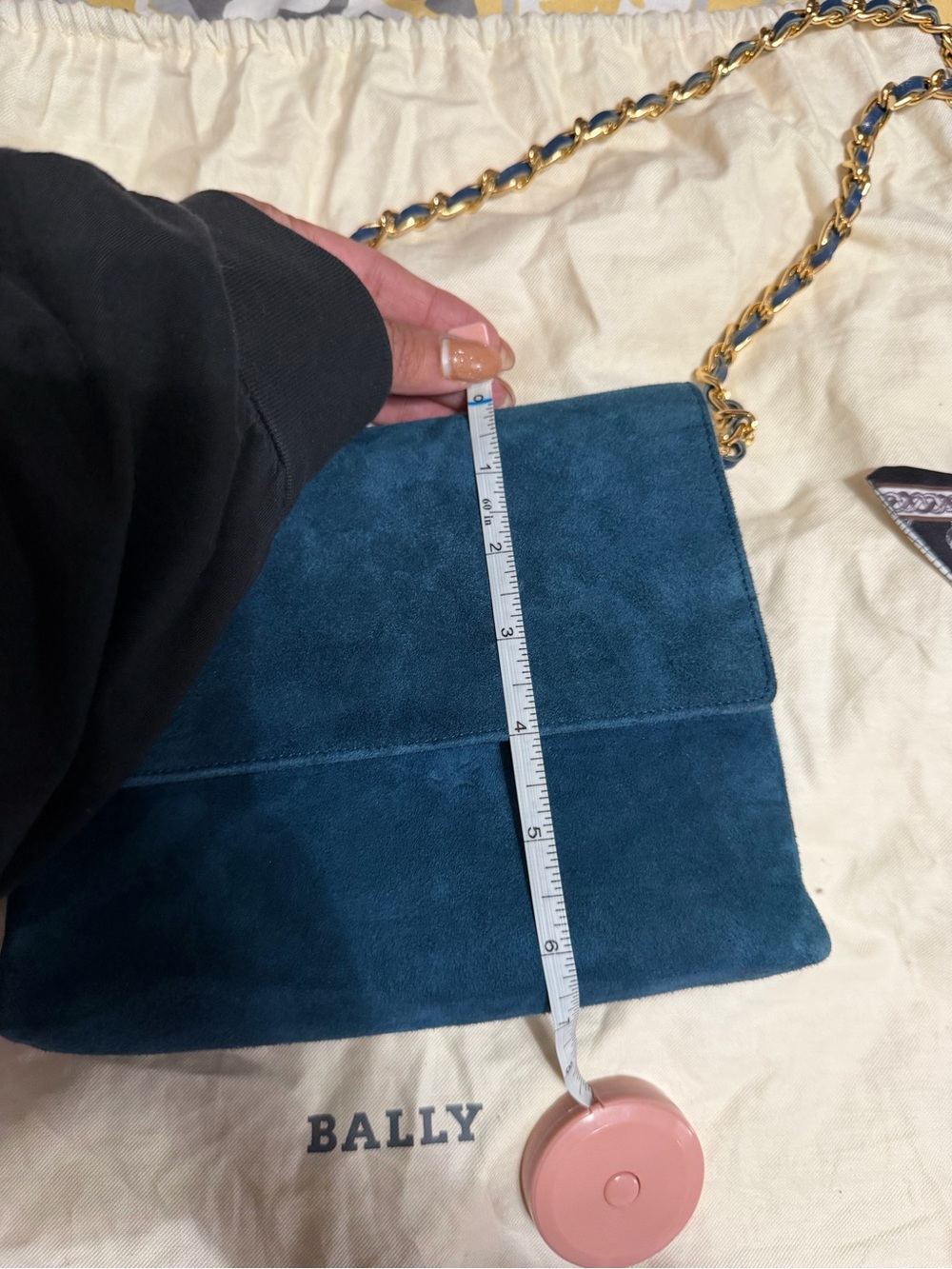 Vintage Bally Blue Suede Shoulder Bag Italy Gold Chain Crossbody Purse - Picture 8 of 15